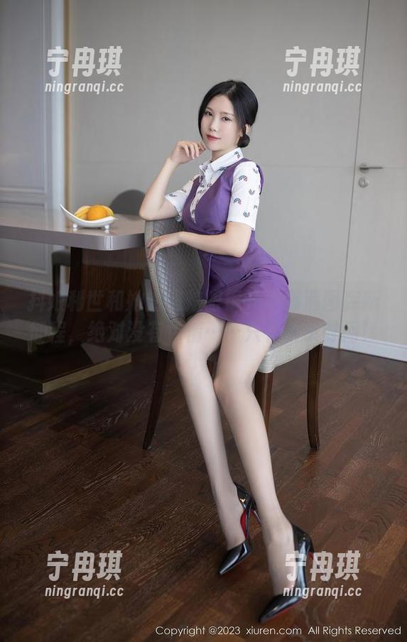 抖娘利世和她的超炫眼镜开启高清图库新征程，绝对没有色情……只有北京时间！