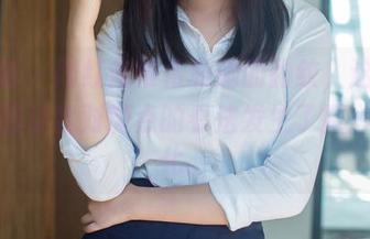 推女郎 – 网红赵惟依和她的豹纹，这免费的美图让我对斑点的看法发生了微妙的变化。