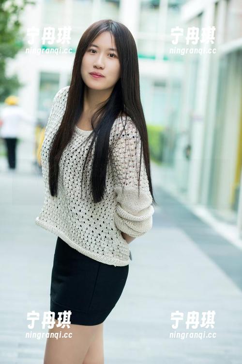 推女郎-陆瓷 推女郎 - 分享陆瓷的运动图包:那个飞奔的自己,刚好被美食吸引