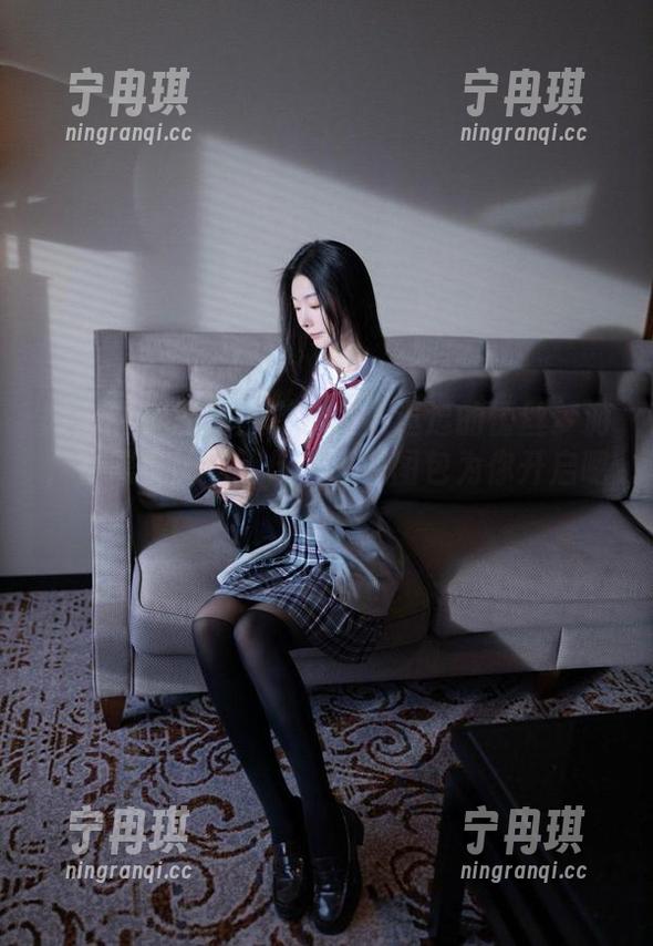 是小逗逗 微密圈 - 原图分享:是小逗逗的蕾丝梦游,在黑丝袜的陪伴下漫游图包为你开启嗯嗯