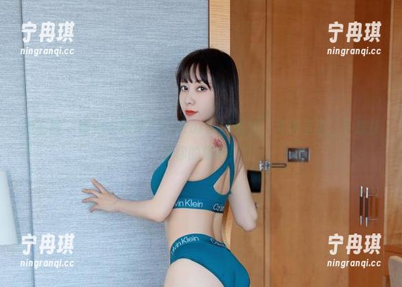 微密圈 - 连体衣和果儿Victoria的随性，高清呈现，下载抚平你的疲惫！