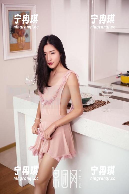 果团网-松果儿 果团网 - 松果儿的棉袜外传:你以为只是普通免费套图?想错了…