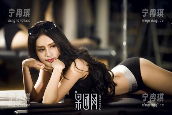 果团网 套图里的邻家少女,果团网带你看她的“诗与远方”连结