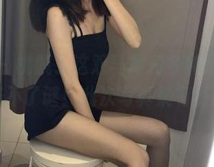 微密圈 – 桃脱了这双马尾和多种搭配,竟然成不了谜!此次写真集有资源。
