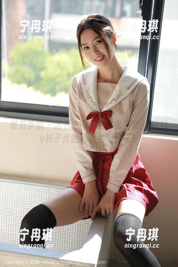 模范学院-Betty林子欣 模范学院 - 怎么会有这么牛的日常?Betty林子欣的私人美图分享!