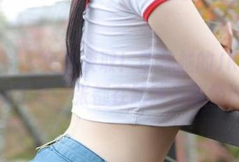 模范学院 – 免费获取!董林越的JK美图,感觉每一张都在跟我说悄悄话