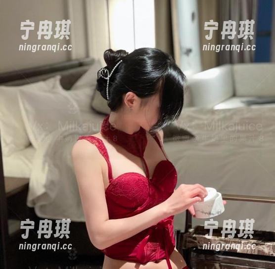 牛奶里的果汁 微密圈 - 牛奶里的果汁私拍秀:运动不止是表演
