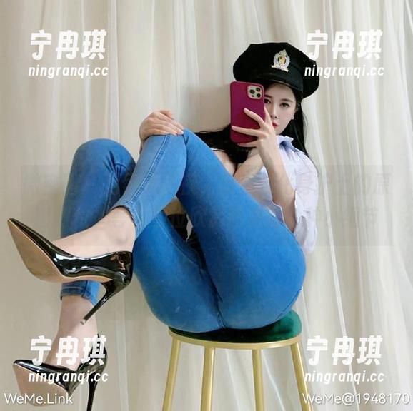 微密圈 - 月黑风高夜，猪小七化身护士的原图到位，等着各位欣赏图集的各种小细节