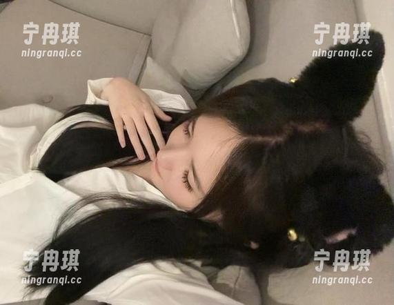玫桃泡芙 微密圈 - 妹妹的便签:一款来自图库的玫桃泡芙小说