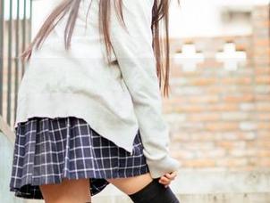 神乐坂真冬的制服全集,能否搅动你内心的小火花?