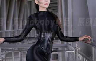 秀人网 – 周jojobaby美足,原图里的无圣光,只想说“哇”!