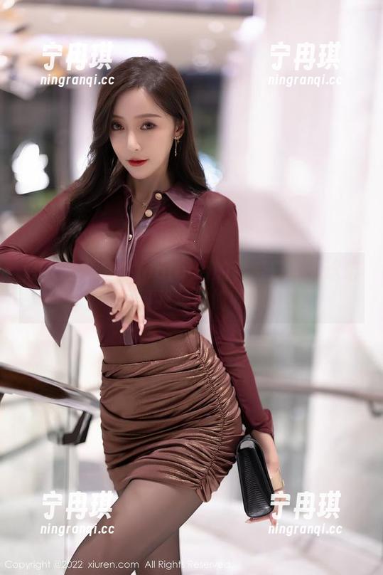 秀人网-安然Maleah 秀人网 - 安然Maleah的套装日记:这组写真我想偷偷收藏