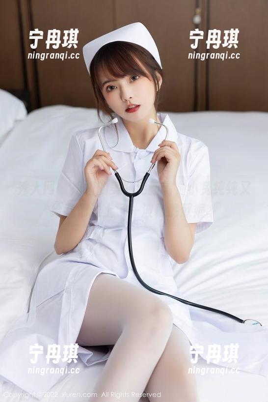 秀人网 - 姐姐的美图更新啦，小兔纯纯又给我们送上了一波鞠躬献媚。