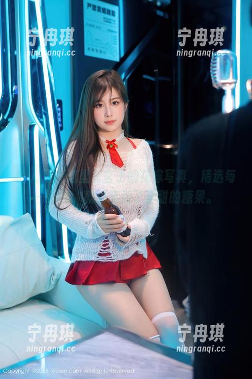 秀人网-玄子 秀人网 - 这里有玄子的花嫁写真,精选每一瞬间,就像吃到了甜甜的糖果。