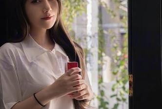 秀人网 – 白芷yy和妹妹的高颜值美图更新,不仅是照片,简直是力量集结的展示!