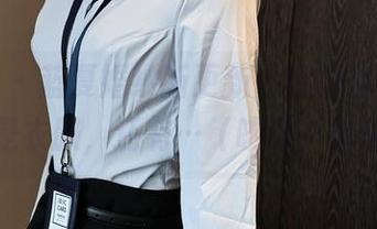 秀人网 – 蓝夏婚纱新更新,套图里藏着的不止是衣服,还有…(咳咳,你来猜)