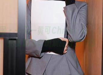 秀人网 – 一天一黄可Christine，学妹私拍资源色彩斑斓的奇妙飞行