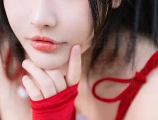 精选!糖果果Candy的结野安娜作品集,不小心在唇边流下了几乎无法言说的感受。