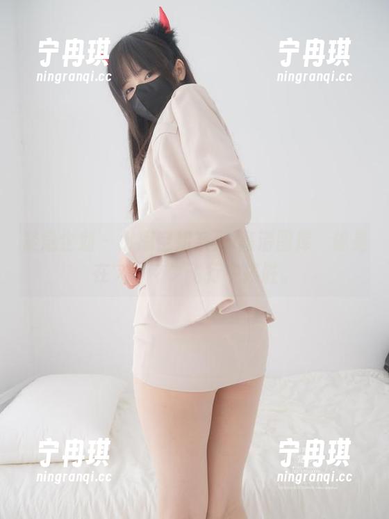 紧急企划-小恩 紧急企划 - 小恩空姐系列-高清图库,像是在ワンマン飞行中揽胜。