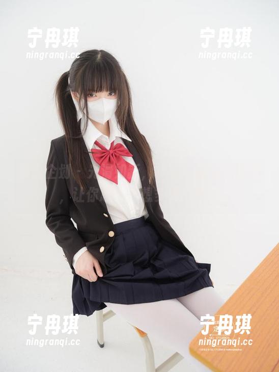紧急企划 - 光滑如新，林书辞的油亮图包，让你忍不住想多看几遍。