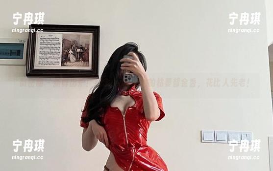 纪念小小v 微密圈 - 新鲜出炉!纪念小小v和她的枯萎郁金香,花比人先老!