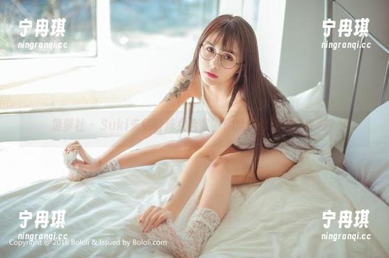 菠萝社 - Suki朱忆音修女合集，你能挑战她的单纯吗？