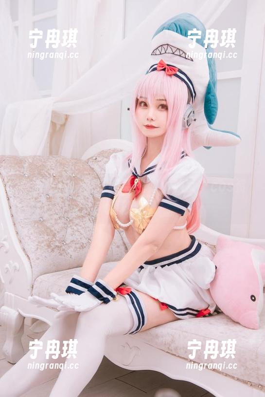 蜜汁猫裘 制服魔法:蜜汁猫裘犹如小仙女,cos资源秒变!
