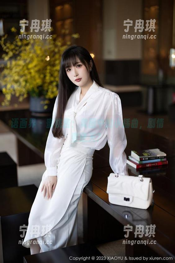 语画界-蜜桃酱 语画界 - 蜜桃酱:美图中的小插曲,剧情要逆天?