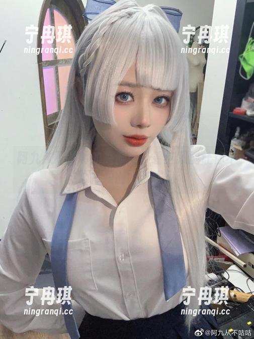 阿九从不咕咕 阿九从不咕咕的高跟鞋:看这双能让你不小心摔跤的“艺术品”