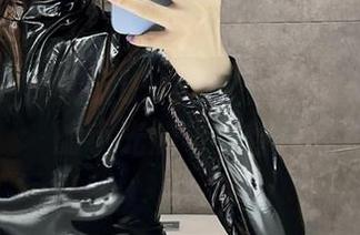 微密圈 – 陈妮妮UNI和她的眼镜：照片里的小光辉与大智慧