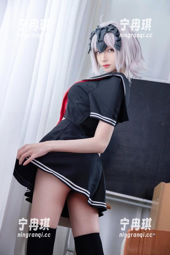 青青子Js 脑洞大开的青青子Js写真集,白贞在这里又引发了多少想象?