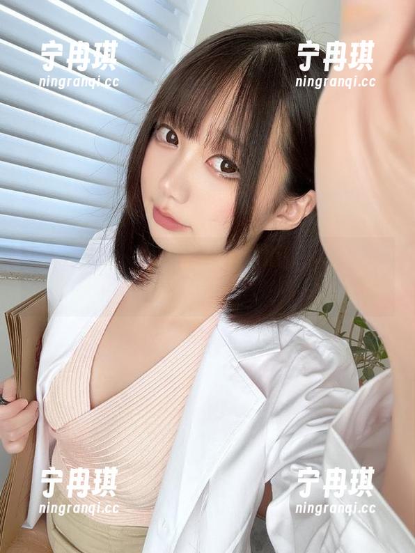 写真不必总是严谨，魔物喵nigisa的女子大生私拍教你如何随性优雅！