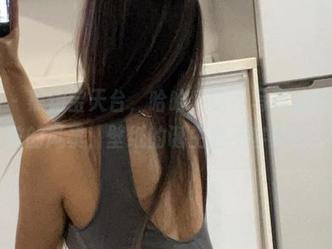 微密圈 – 黑饱宝天台,哈哈,这组写真就像一场懒散的风暴,壁纸的诞生容不容易呀!
